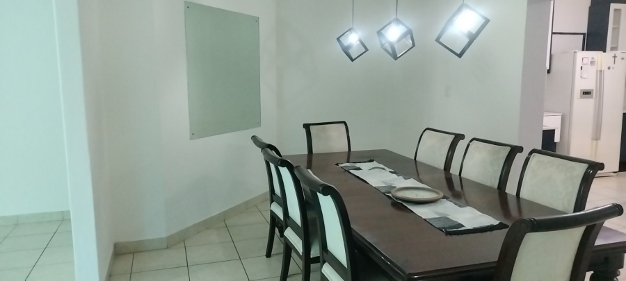 3 Bedroom Property for Sale in Gustrouw Western Cape